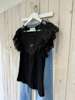 Load image into Gallery viewer, Rowe Detailed T-shirt - 2 Colours - New Season - Studio Birkin
