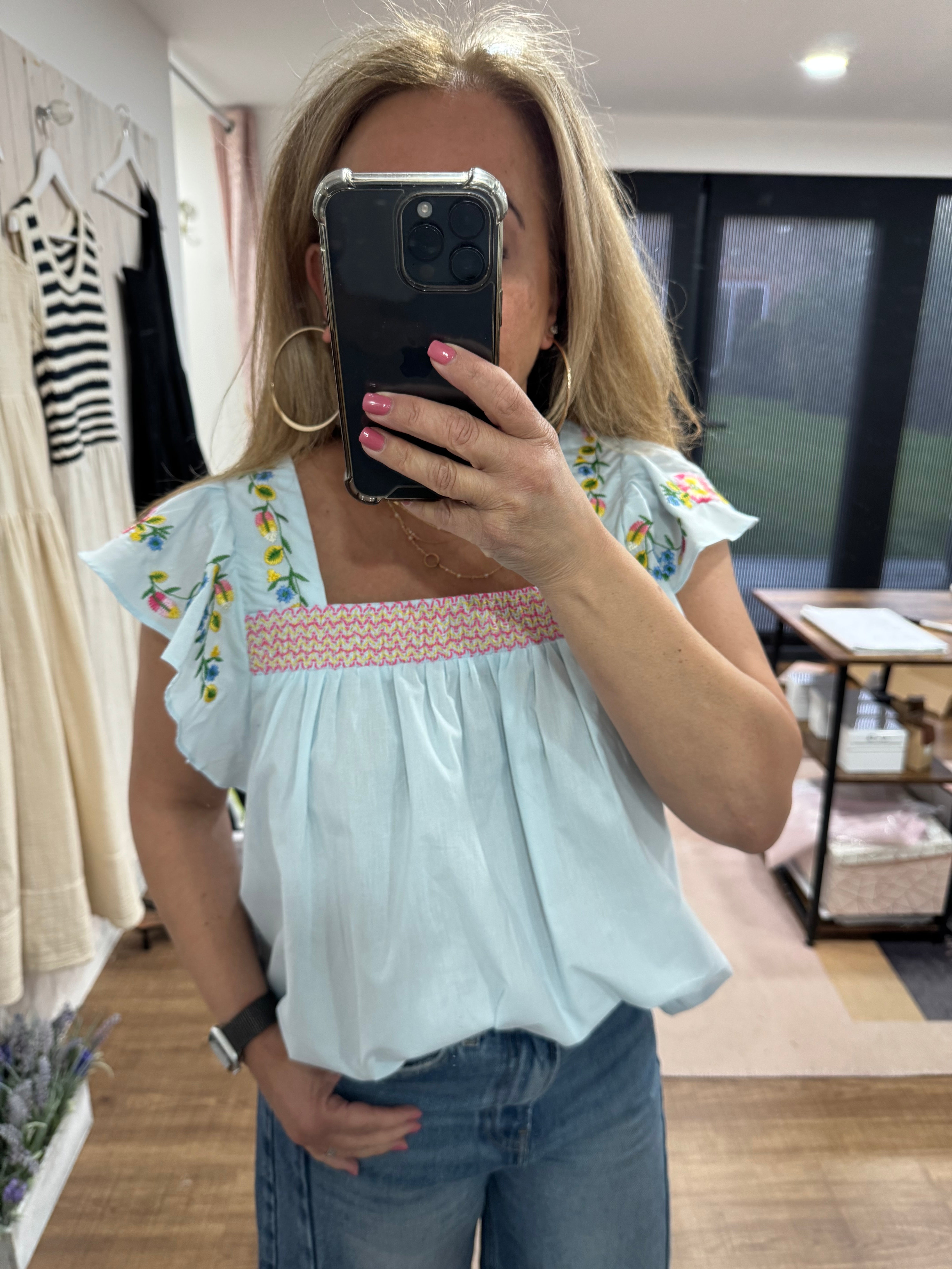 Dani Embroidered Ruffle Sleeve Blouse - New Brand - Elia