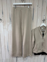 Load image into Gallery viewer, Kaannika Sweatpants - Spring Season - Kaffe
