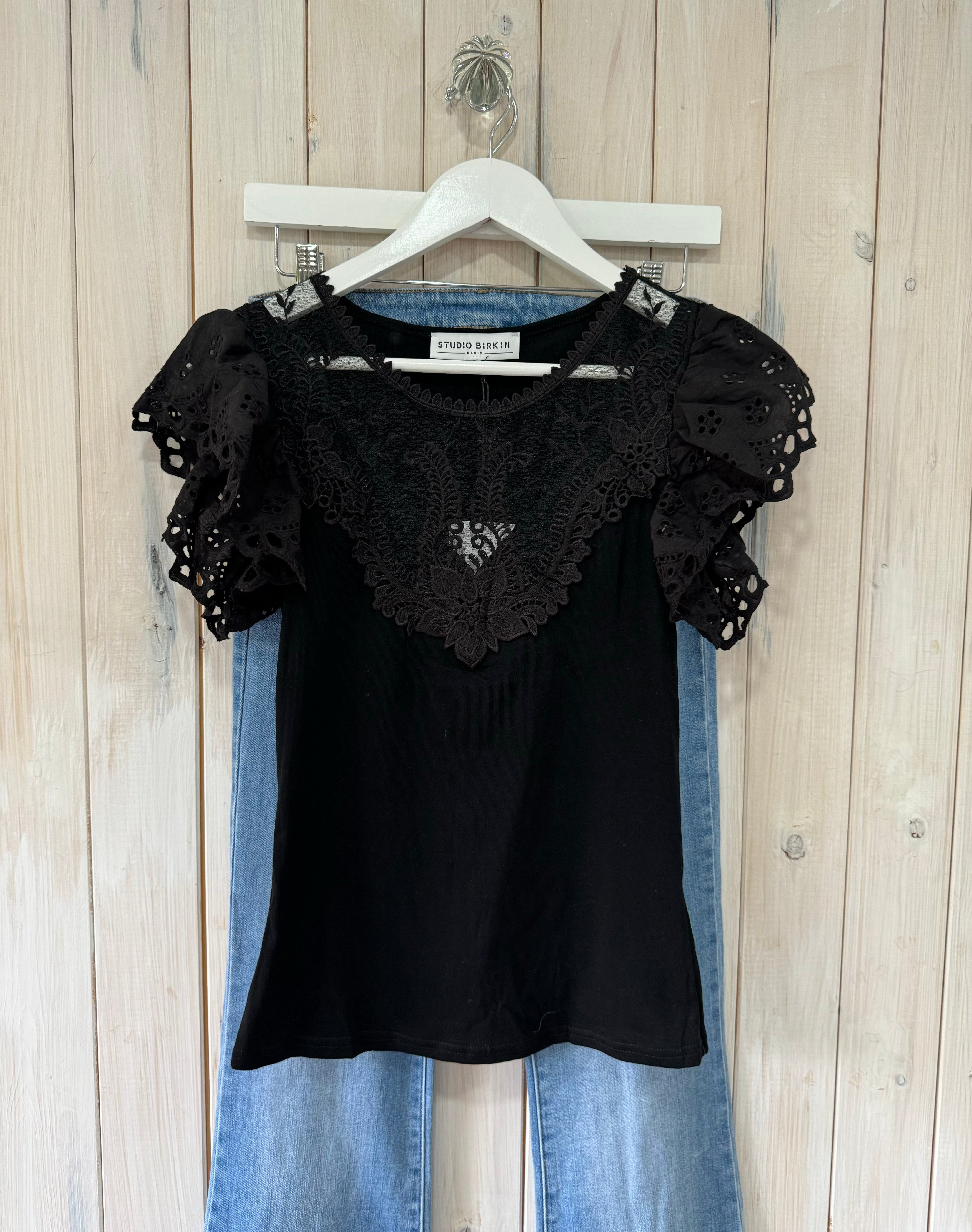 Rowe Detailed T-shirt - 2 Colours - New Season - Studio Birkin
