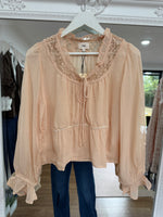 Load image into Gallery viewer, Siona Blouse - 2 Colours - An'ge AW26

