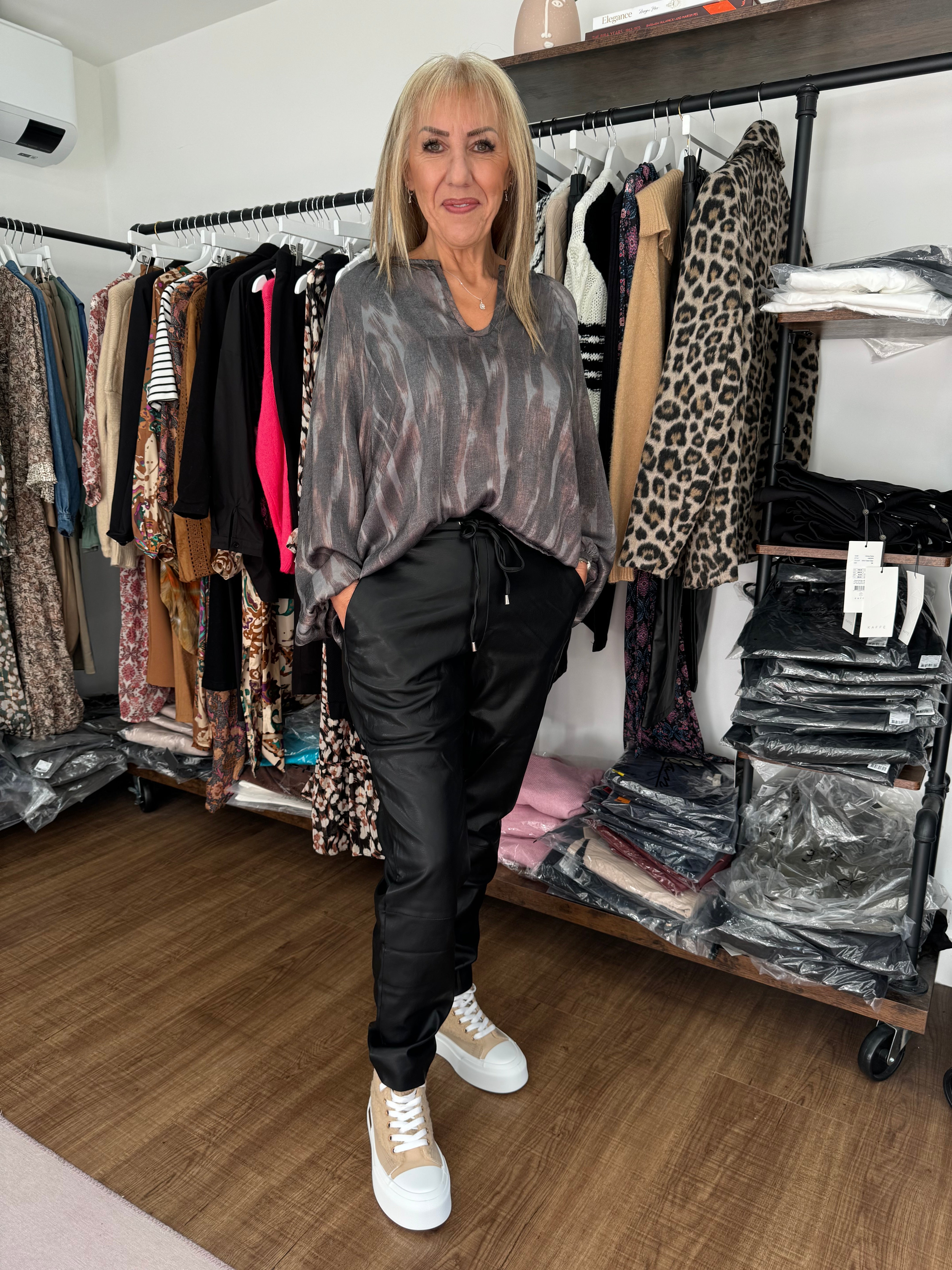 Savoir Blouse - New Season Skatie