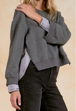 Load image into Gallery viewer, Aradia Sweatshirt-shirt - Elan AW26
