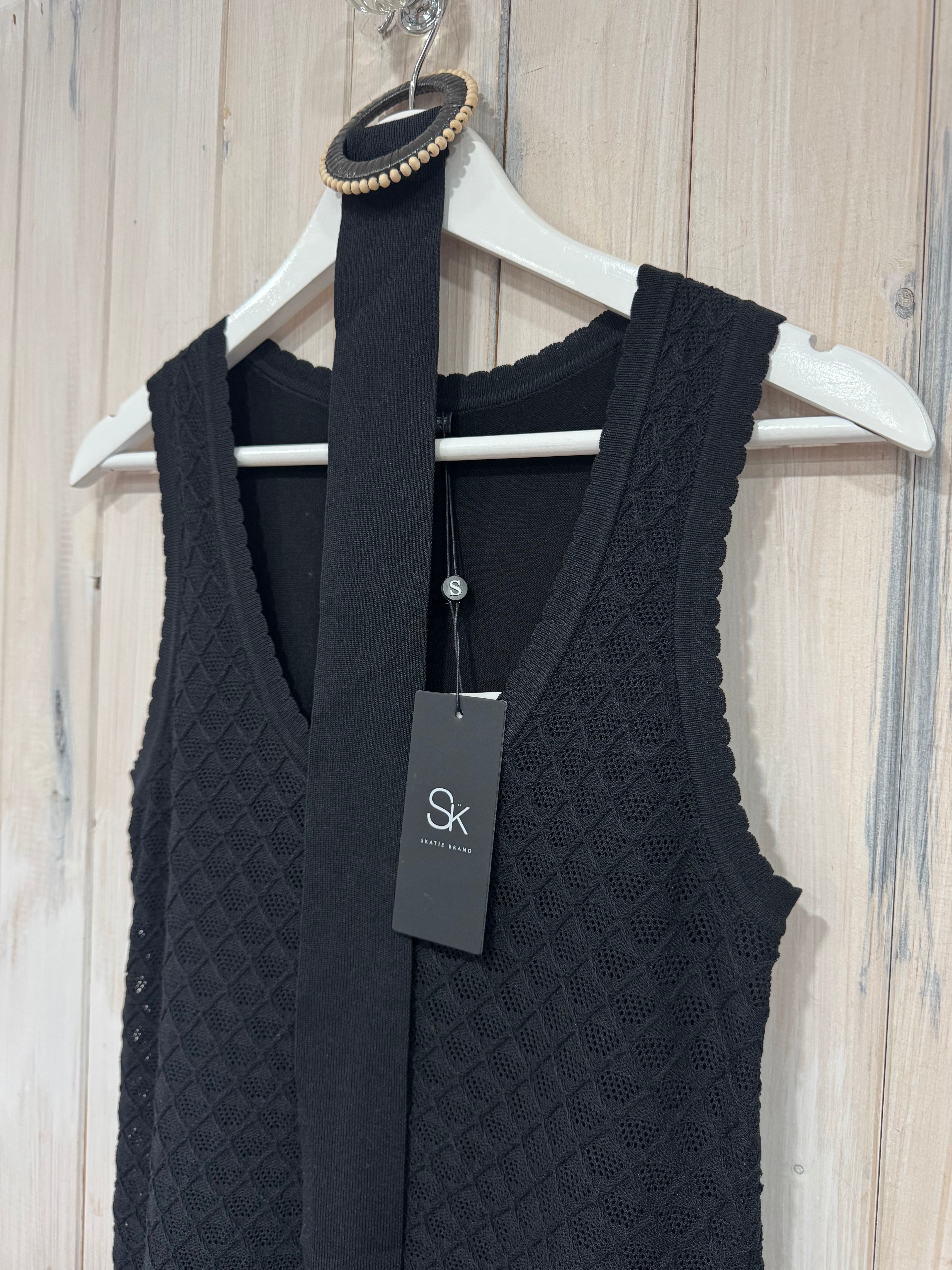 Portals Knitted Dress With Belt - New Season - Skatie