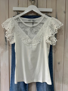Rowe Detailed T-shirt - 2 Colours - New Season - Studio Birkin