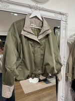 Load image into Gallery viewer, Kraviz Jacket 2 Colours - New Season
