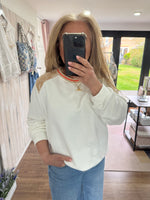 Load image into Gallery viewer, Sally Sweatshirt - New Season
