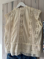 Load image into Gallery viewer, Abby Lace Blouse - 2 Colours - Studio Parisien
