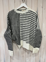 Load image into Gallery viewer, Asymmetric Monochrome Jumper - New Season - Elan
