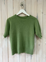 Load image into Gallery viewer, Flower Button Jumper - 4 Colours - New Collection
