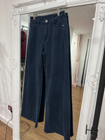 Load image into Gallery viewer, Perry Panel Leg Soft Jeans - 4 Colours - New Season
