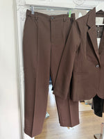 Load image into Gallery viewer, Kasakura Crop Trousers - New Colour - Kaffe AW26

