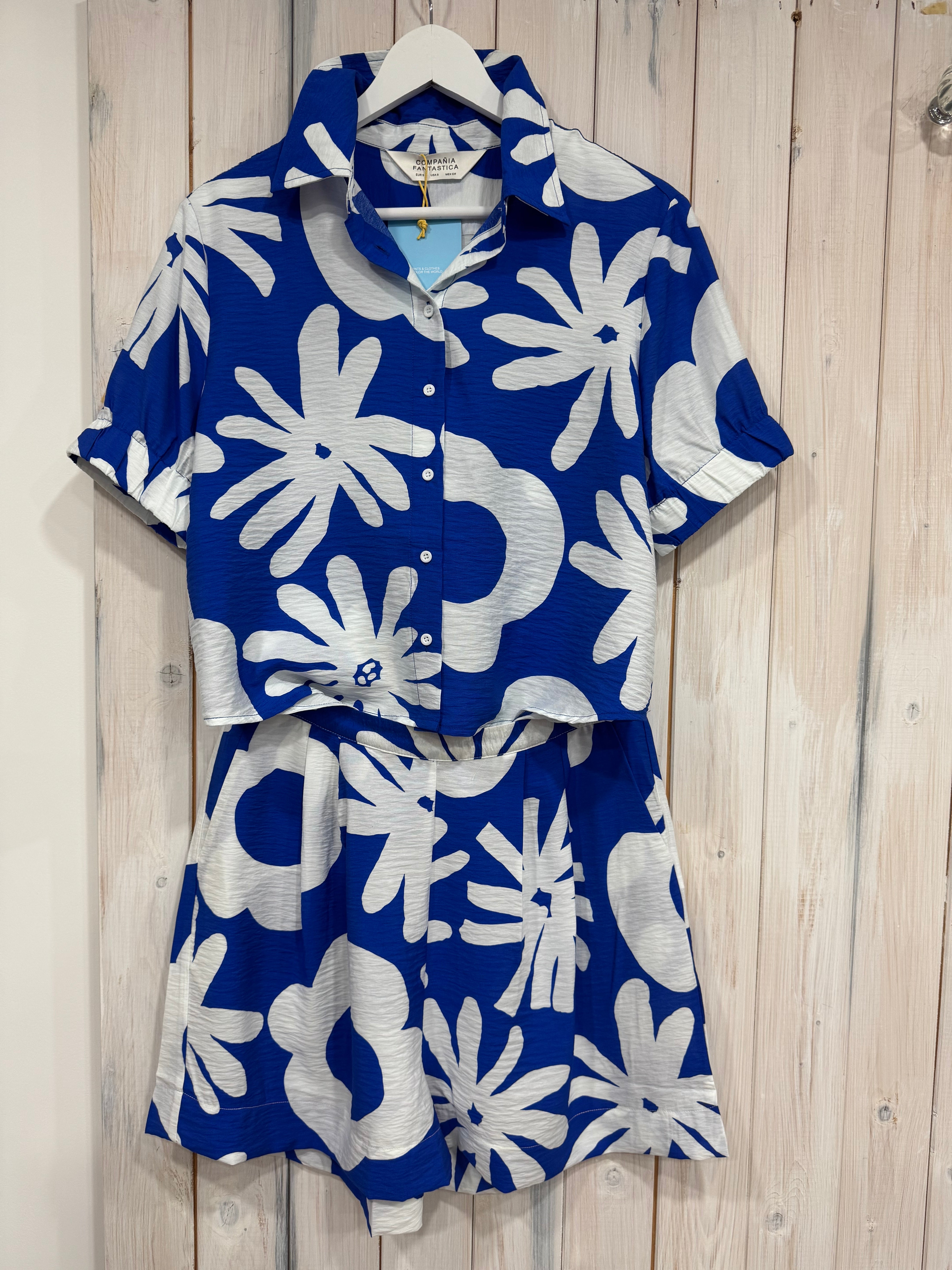 Blue and White Flower Shirt - New Season - Compania