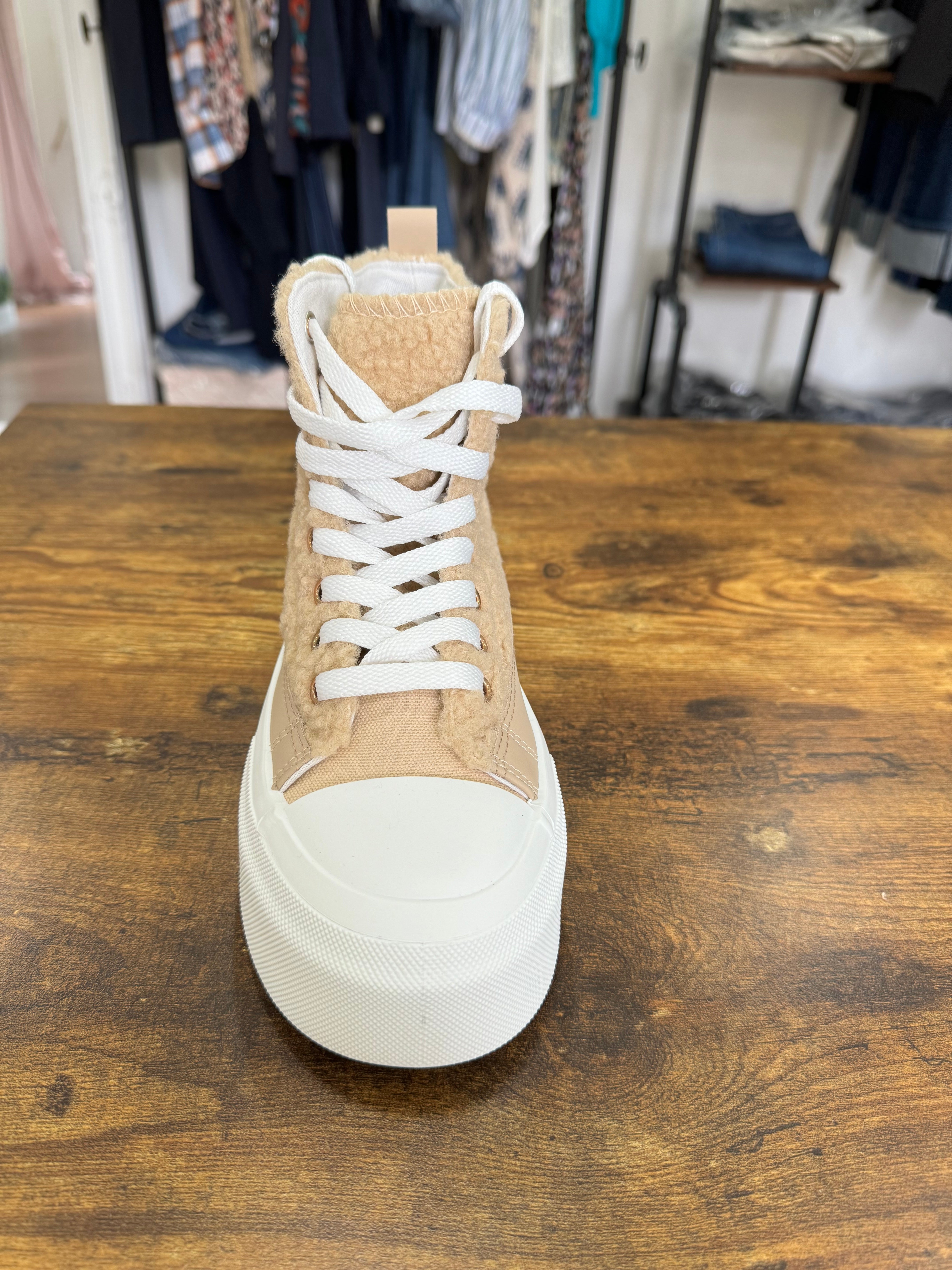 Boucle High Top Trainers - 2 Colours - New Season