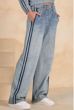 Load image into Gallery viewer, Bona Faux Wide Leg Jeans - 2 Colours - Elan AW26
