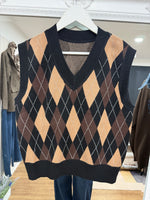 Load image into Gallery viewer, Argyle Tank Top - 2 Colours - AW26
