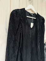 Load image into Gallery viewer, Kacaca Ouff Shoulder Top - Party Collection - Kaffe
