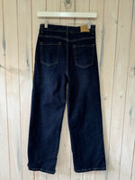 Load image into Gallery viewer, Rossy Wide Leg Crop Jeans - New Season
