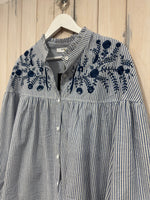 Load image into Gallery viewer, Filly Blouse - New Season - Ema Blues
