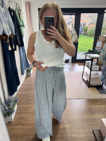 Load image into Gallery viewer, Kaderbya Crop Wide leg Trousers - Kaffe
