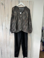 Load image into Gallery viewer, Savoir Blouse - New Season Skatie
