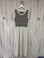 Load image into Gallery viewer, Shell Crochet Top Dress - New Season - Skatie
