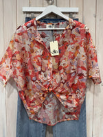 Load image into Gallery viewer, Crop Printed Blouse - 2 Colours - New Brand - Elia
