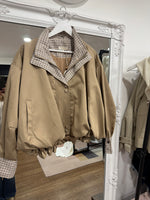 Load image into Gallery viewer, Kraviz Jacket 2 Colours - New Season
