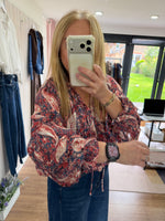 Load image into Gallery viewer, Lissy Bubble Hem Blouse - AW26
