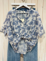 Load image into Gallery viewer, Crop Printed Blouse - 2 Colours - New Brand - Elia

