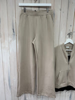 Load image into Gallery viewer, Kaannika Sweatpants - Spring Season - Kaffe
