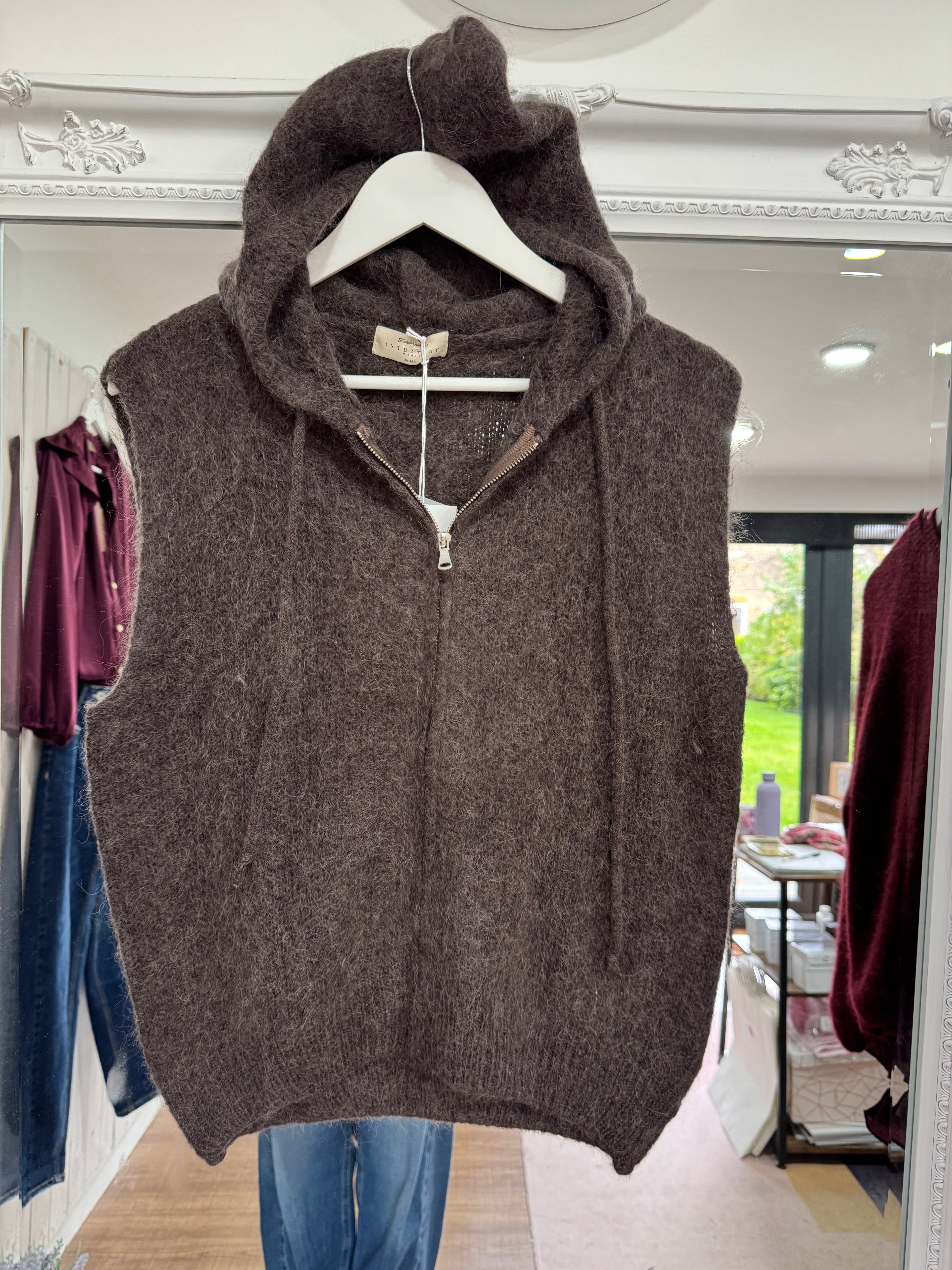Lilah Sleeveless Knitted Hoodie - 3 Colours - L'Atelier Parisien