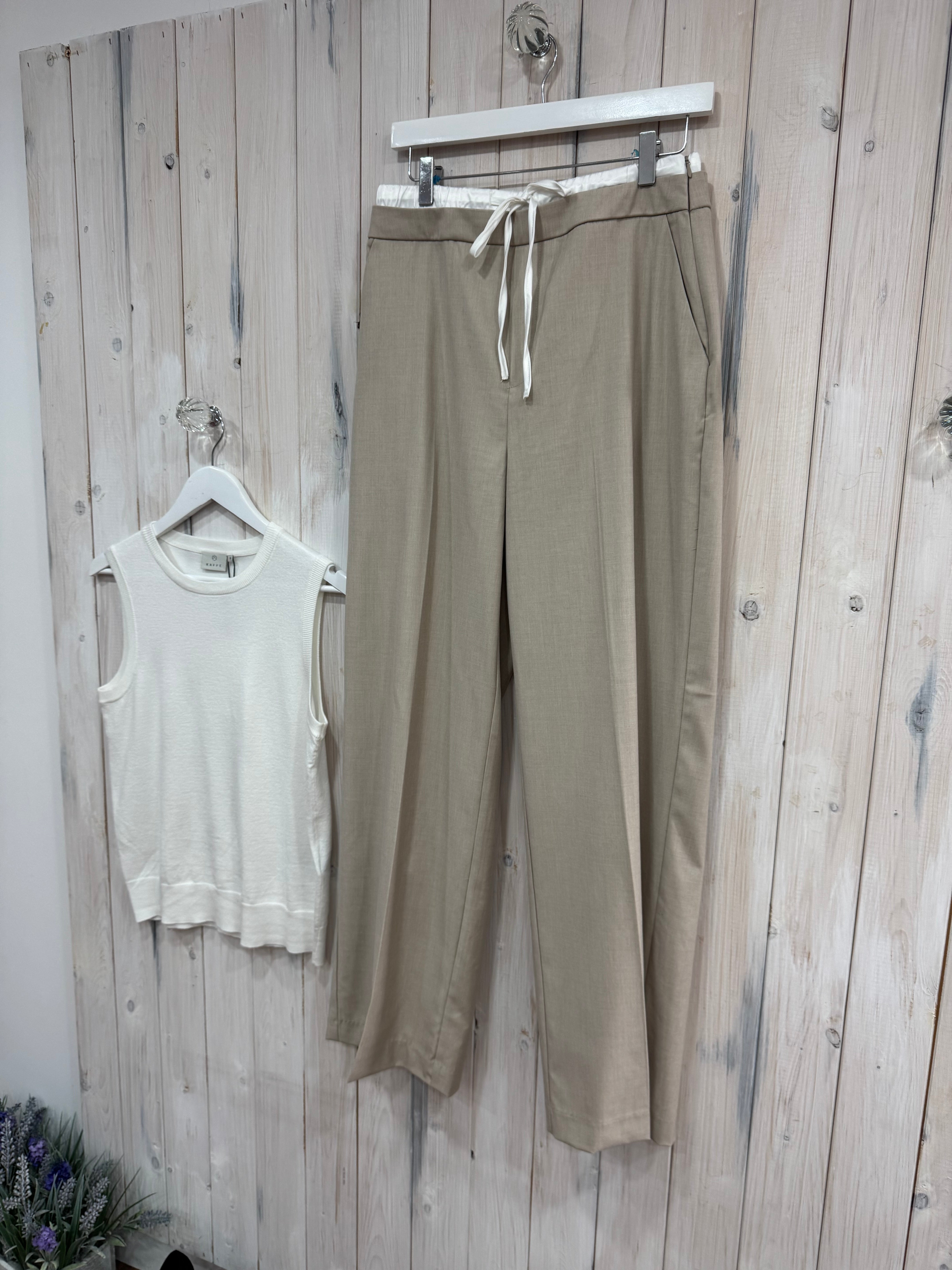 Kavindy Trousers - New Season - Kaffe