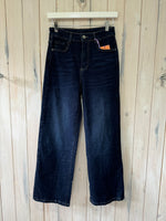 Load image into Gallery viewer, Rossy Wide Leg Crop Jeans - New Season

