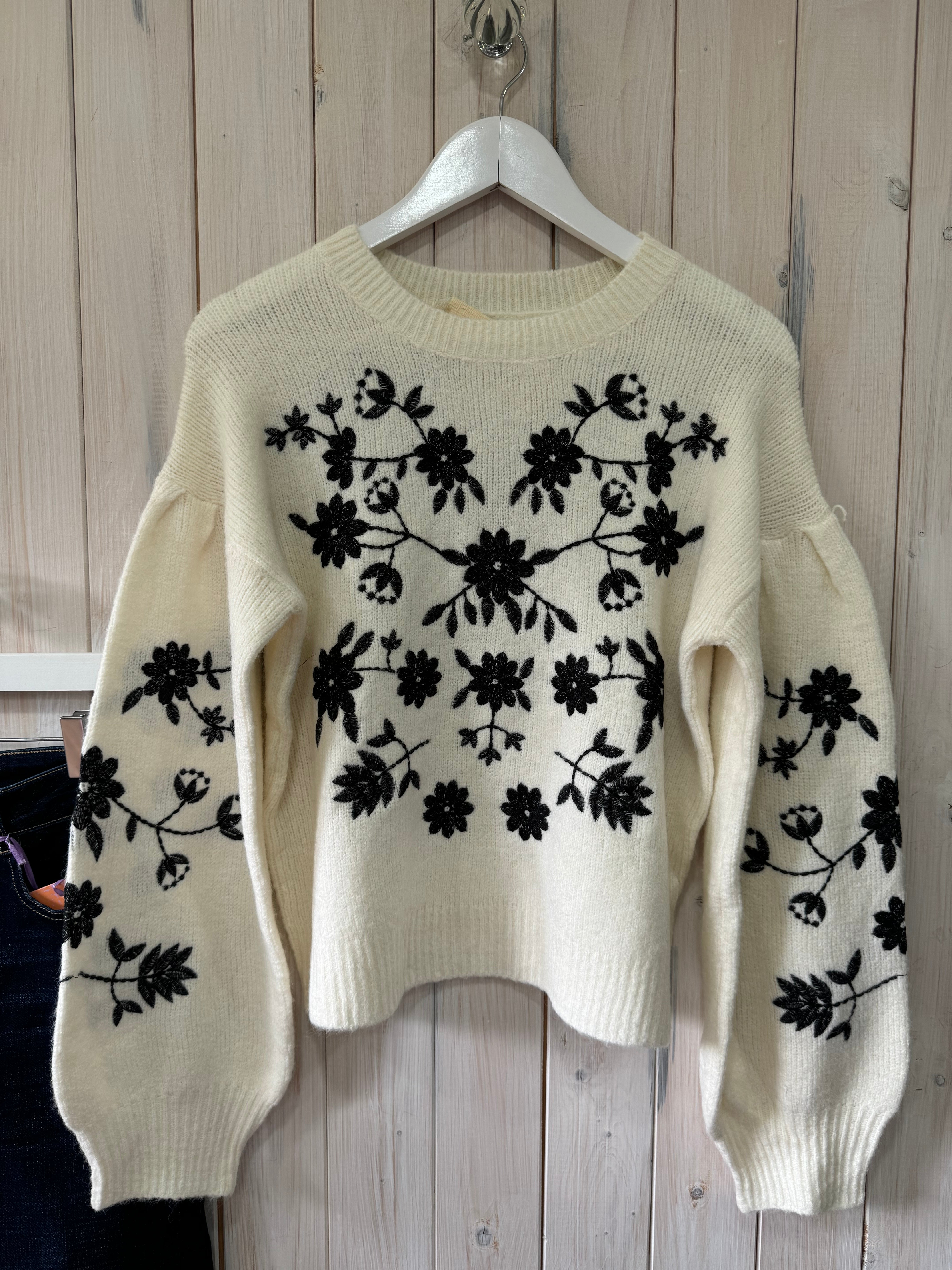 Loire Embroidered Puff Sleeved Sweater - 2 Colours