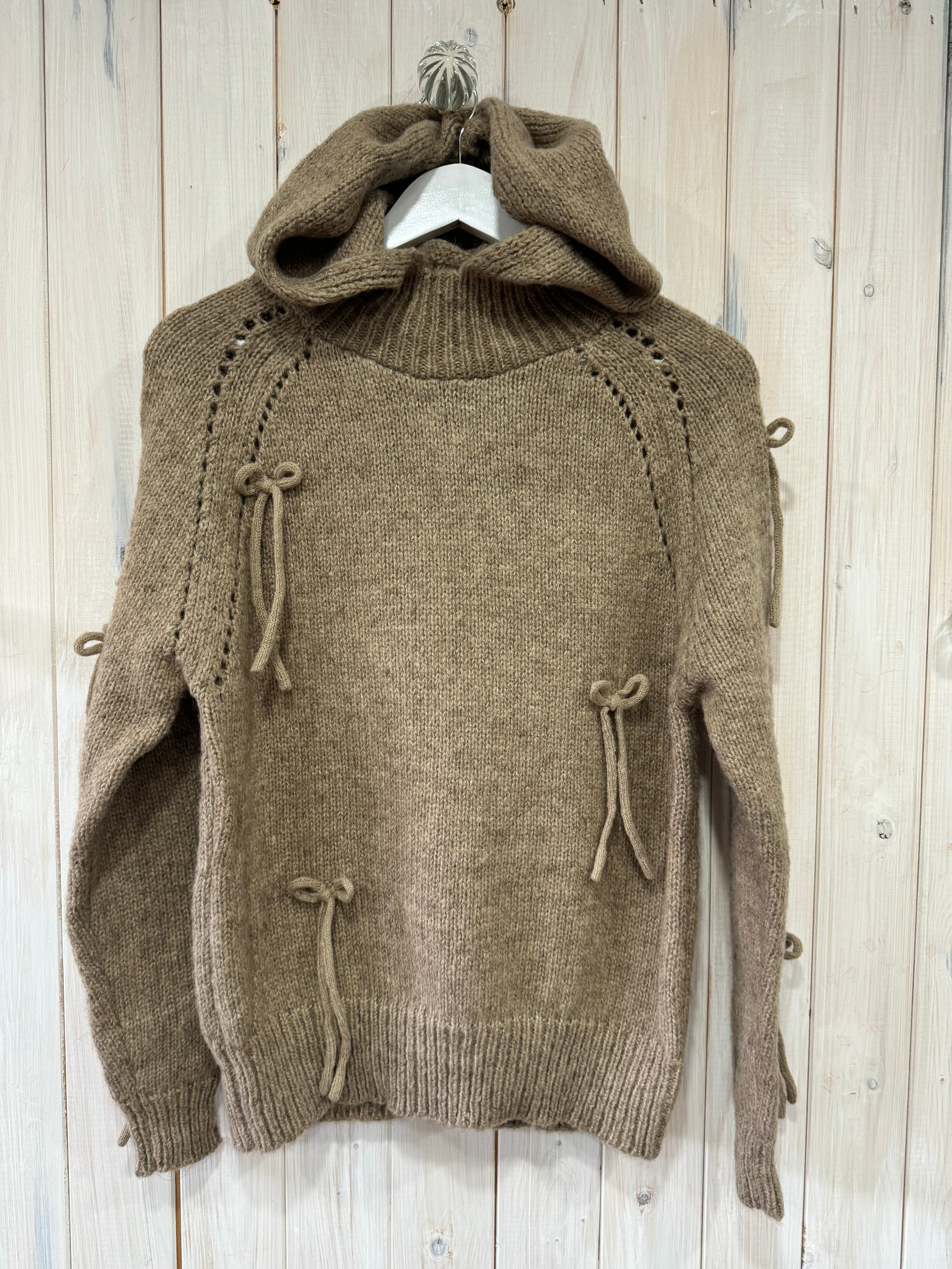 Bow Hoodie - 1 piece left
