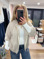 Load image into Gallery viewer, Sindy Crop Sleeve Hoodie - 2 Colours - L'Atelier Parisien
