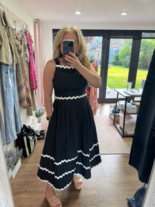 Monochrome Ric Rac Dress - New Brand - Compania Fantastica