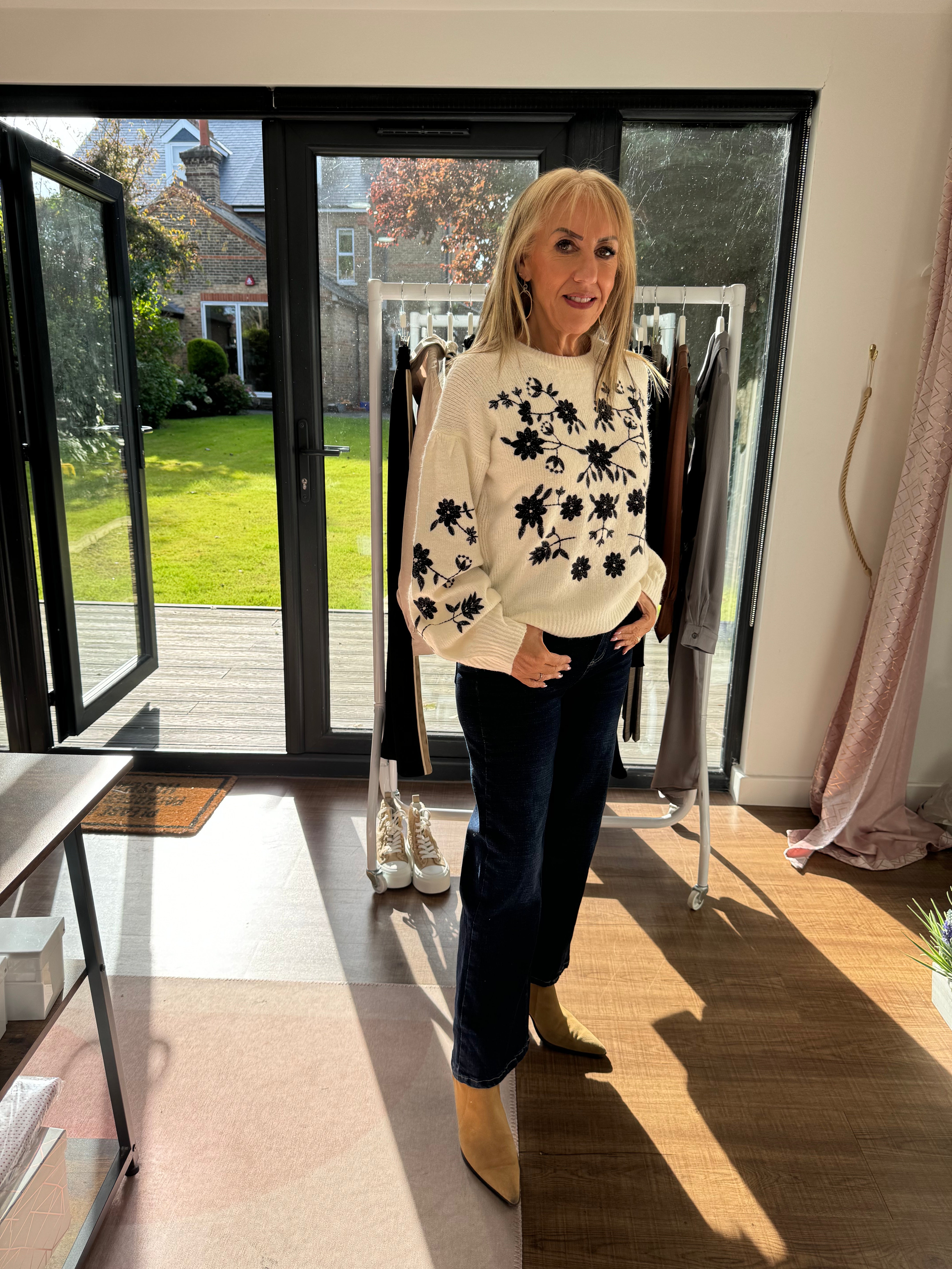 Loire Embroidered Puff Sleeved Sweater - 2 Colours