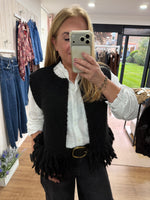 Load image into Gallery viewer, Sherpa waistcoat - An'ge - AW26
