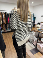 Load image into Gallery viewer, Asymmetric Monochrome Jumper - New Season - Elan
