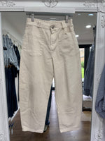 Load image into Gallery viewer, Summer Twill Skinny Crop Barrel Jean - 4 Colours - New Season
