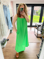 Load image into Gallery viewer, Marje Dress - New Season Kaffe
