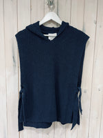 Load image into Gallery viewer, Michele Hooded Tank - New season - OOTD Paris
