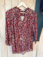 Load image into Gallery viewer, Lilie Blouse - New Colour - Now up to a size 5
