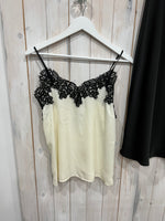 Load image into Gallery viewer, Coquine Lace Cami - 2 Colours - Vie Ta Vie
