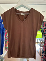 Load image into Gallery viewer, Kalise Tshirt - Kaffe - 3 Colours
