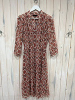 Load image into Gallery viewer, Leoniel Dress - 3 Colours - New Collection
