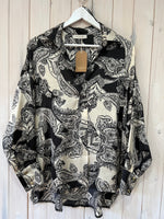 Load image into Gallery viewer, Evening Carter Blouse - 3 Colours - Vie Ta Vie
